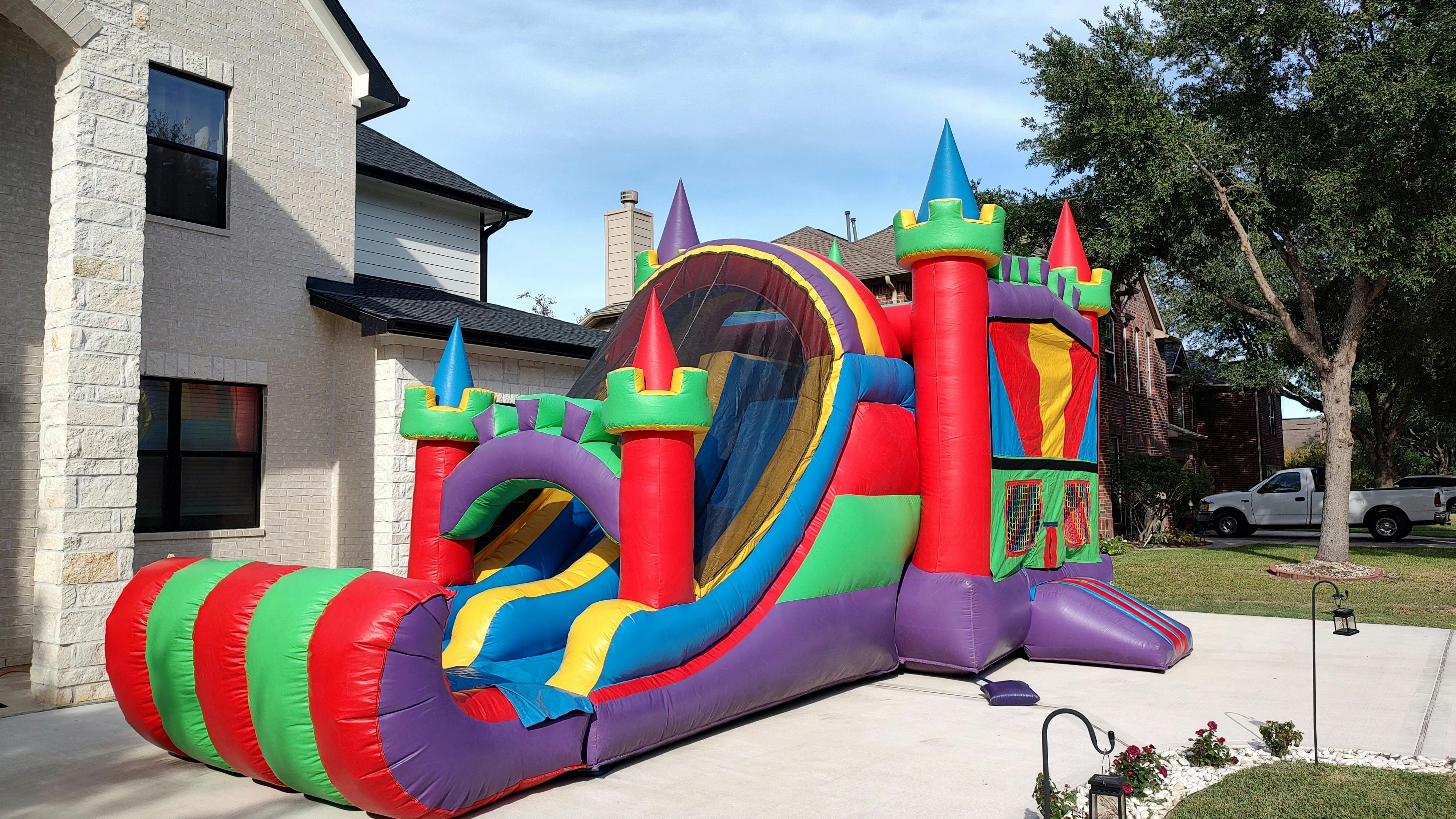 Featured photo from Big Royal Combo Bounce House Rentals