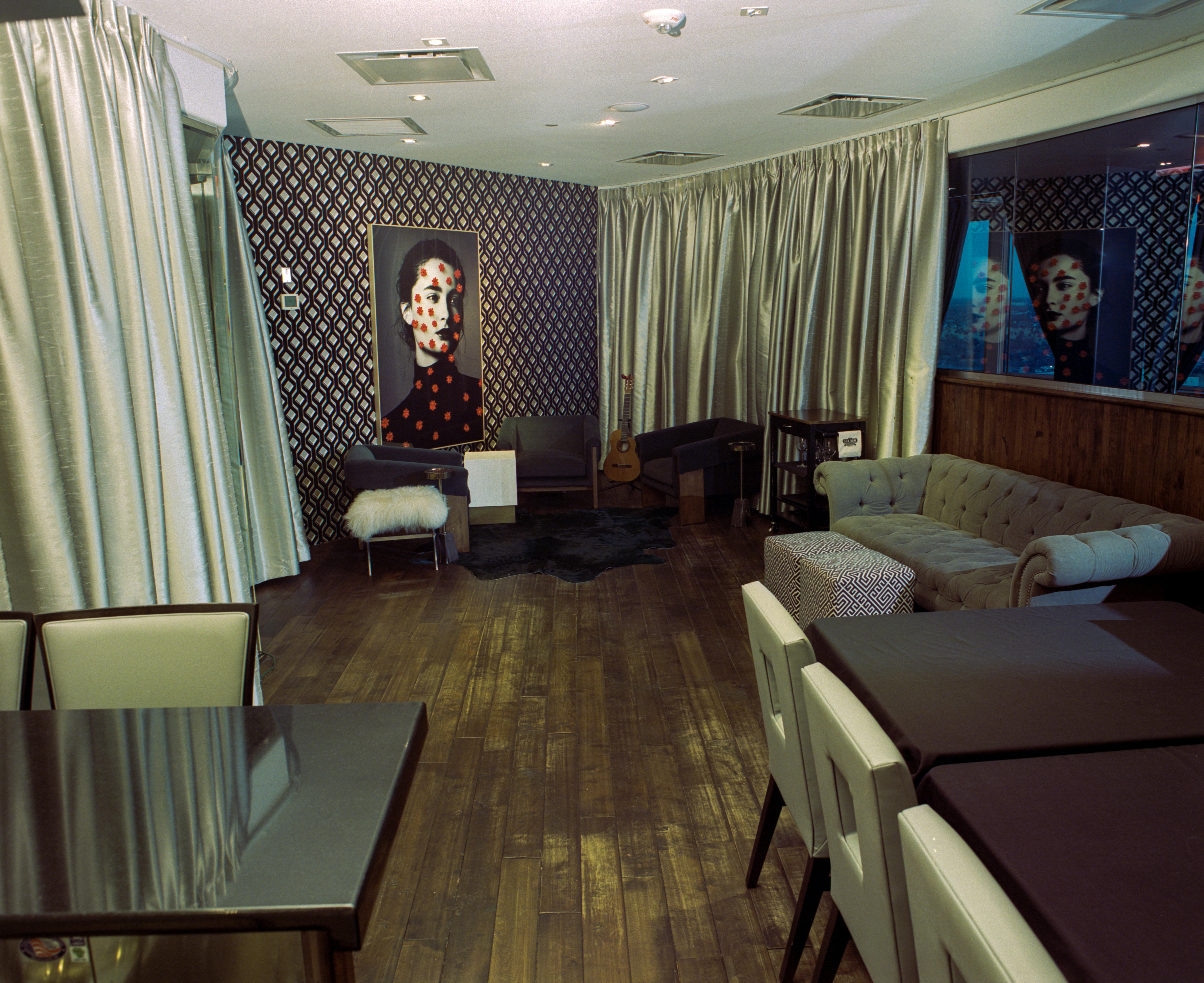 Featured photo from Scarlett Room