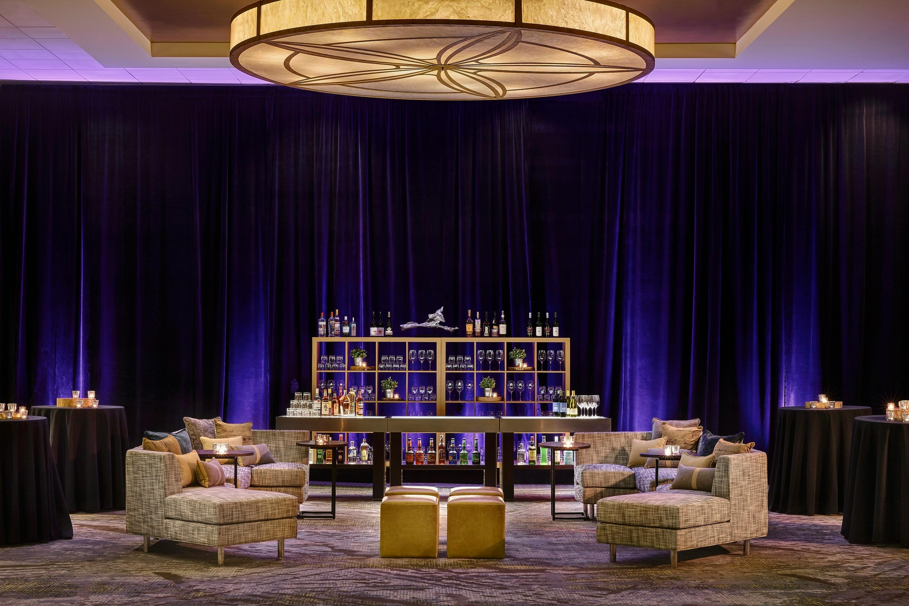 Featured photo from Salons EF