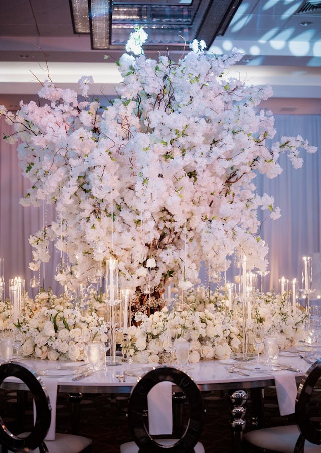 Featured photo from Lush And Luxurious White Winter Wedding In Miami Beach