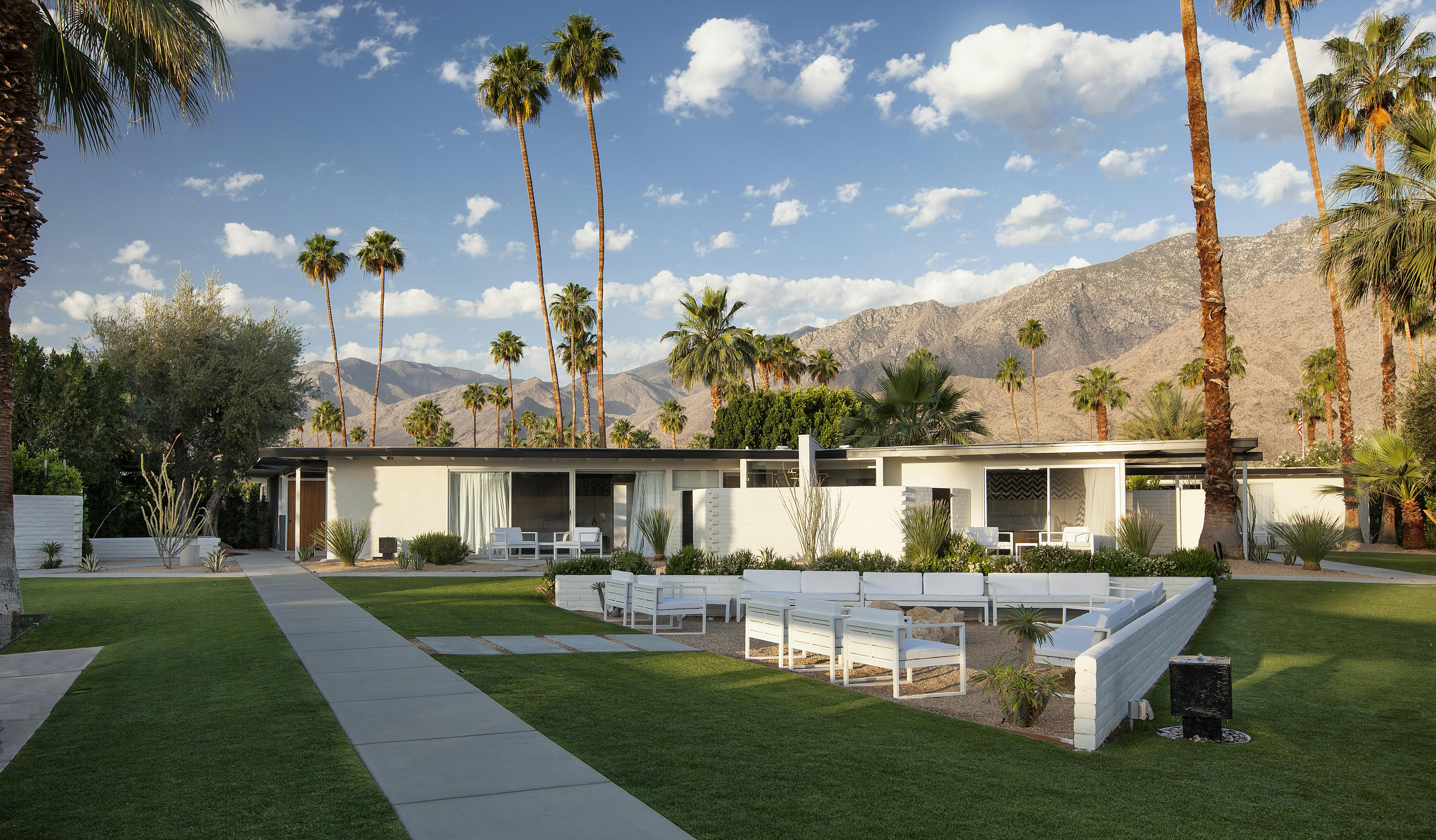 L’Horizon Main Pool & Lawn, Event Space at L'Horizon Palm Springs