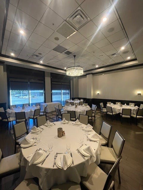 Amarone Room, an event space at Maggiano’s Little Italy San Jose