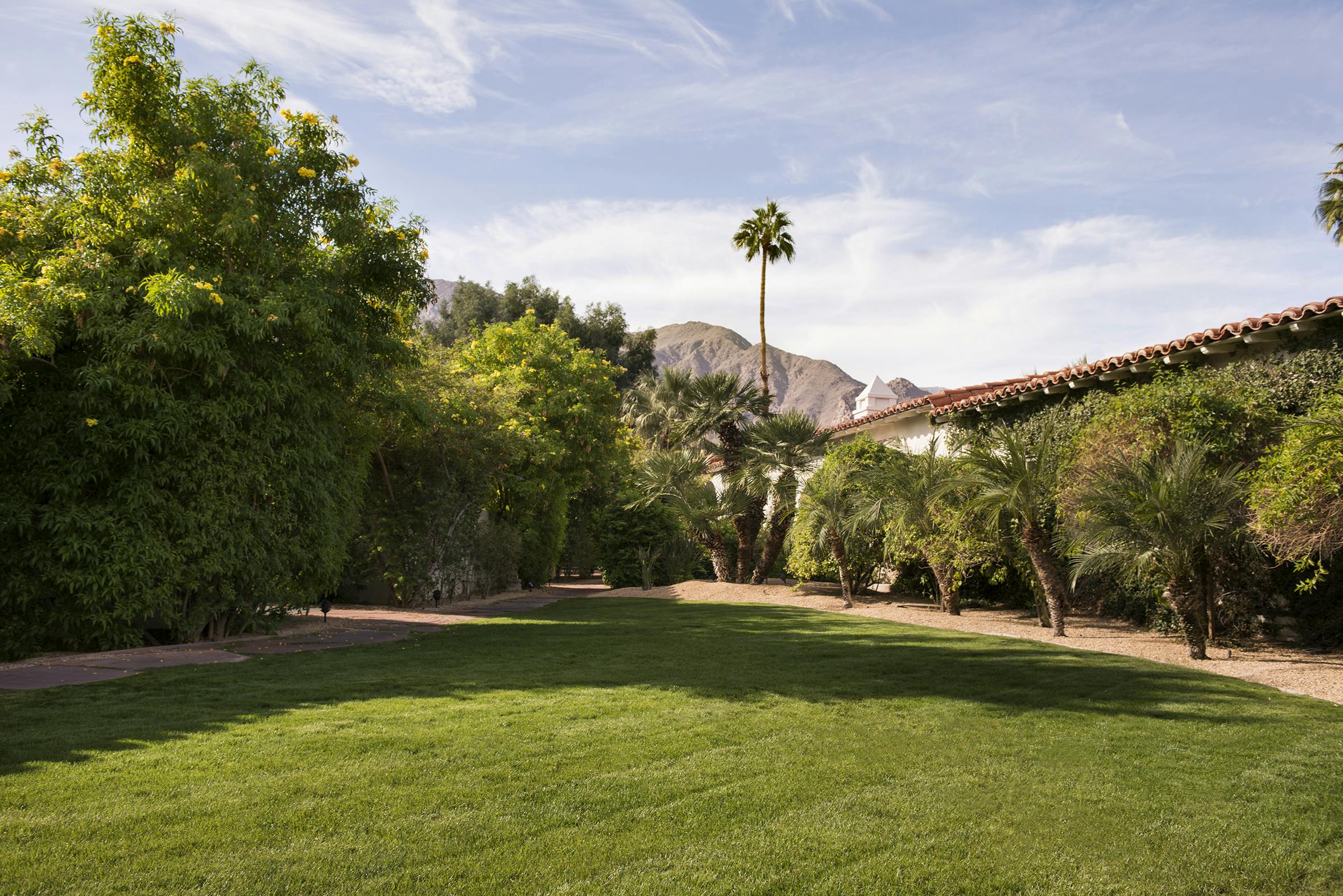 The Garden Courtyard, Event Space at Colony Palms Hotel