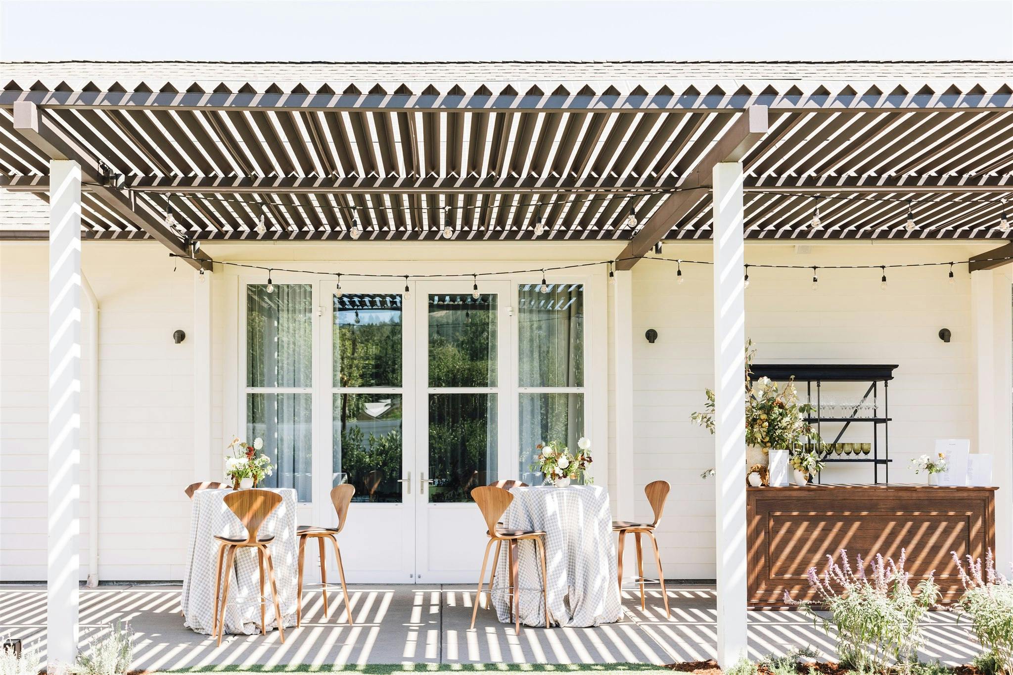 Featured photo from Aurora