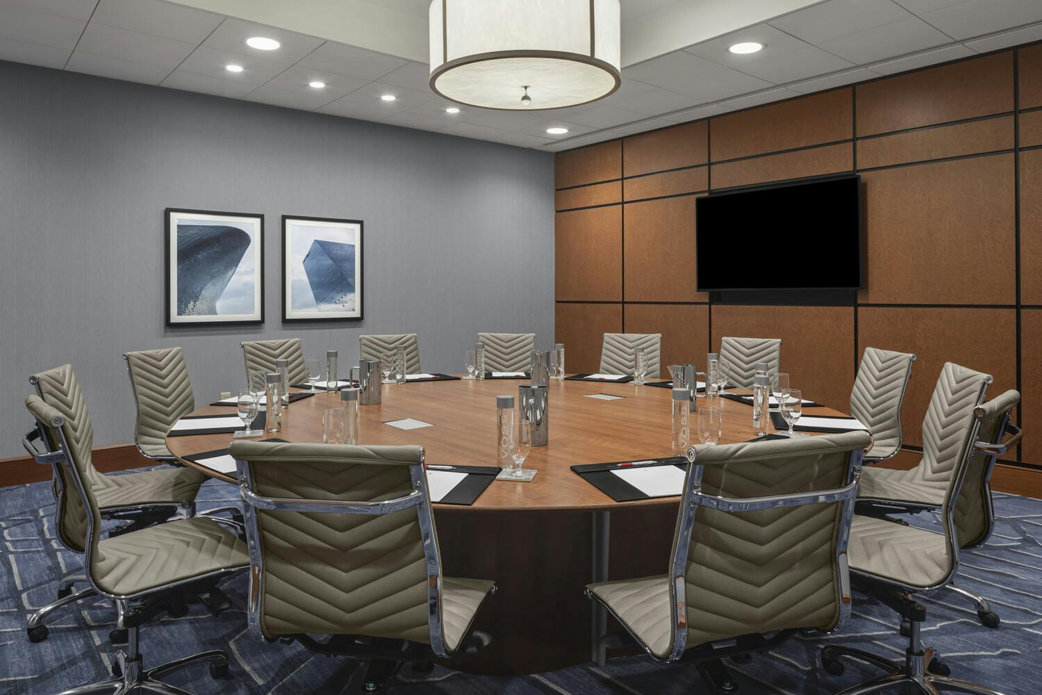 Chase Boardroom, an event space at Minneapolis Marriott City Center