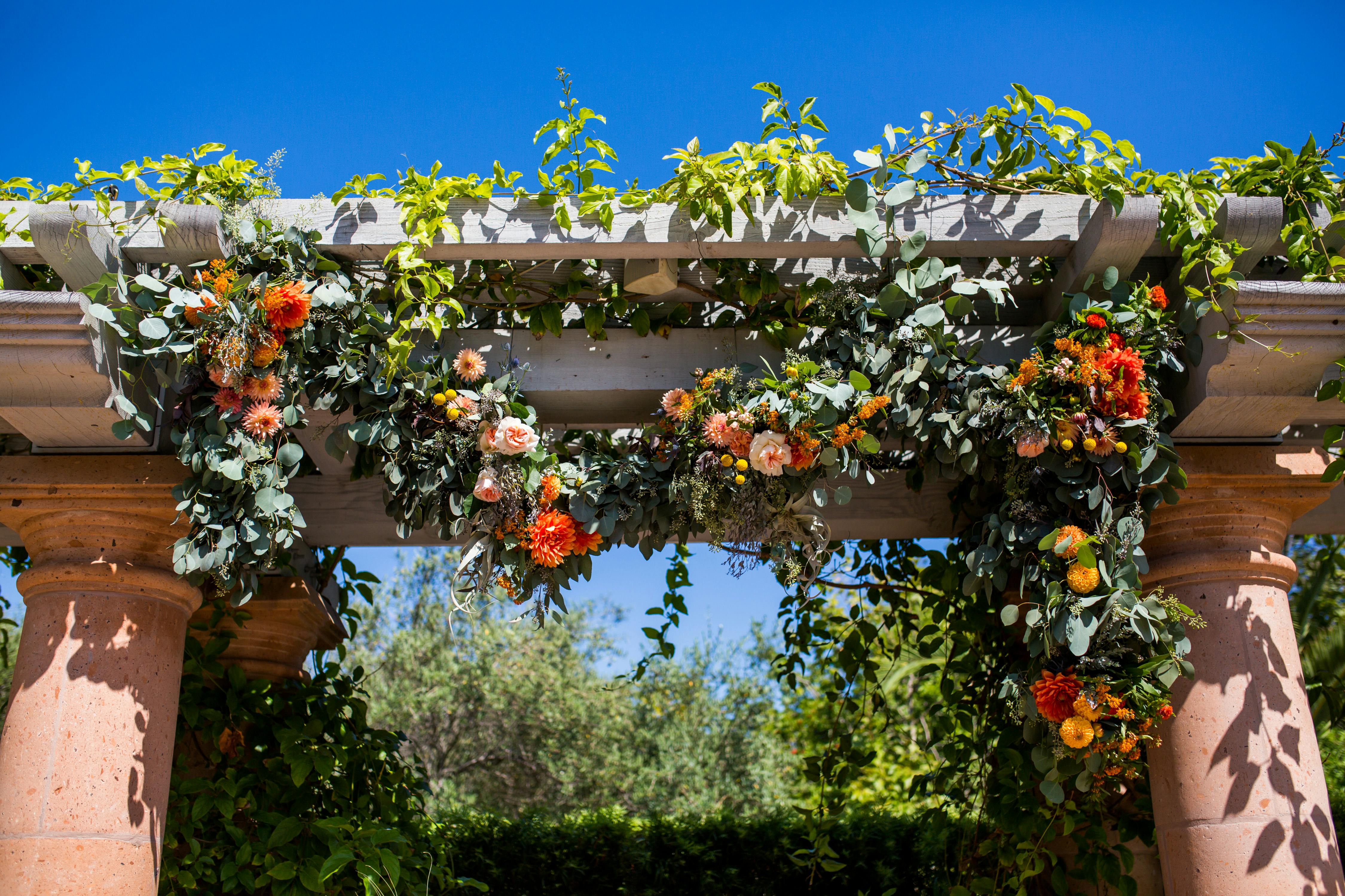 Wedding Floral Design Ideas posted by Thomas Bui Lifestyle