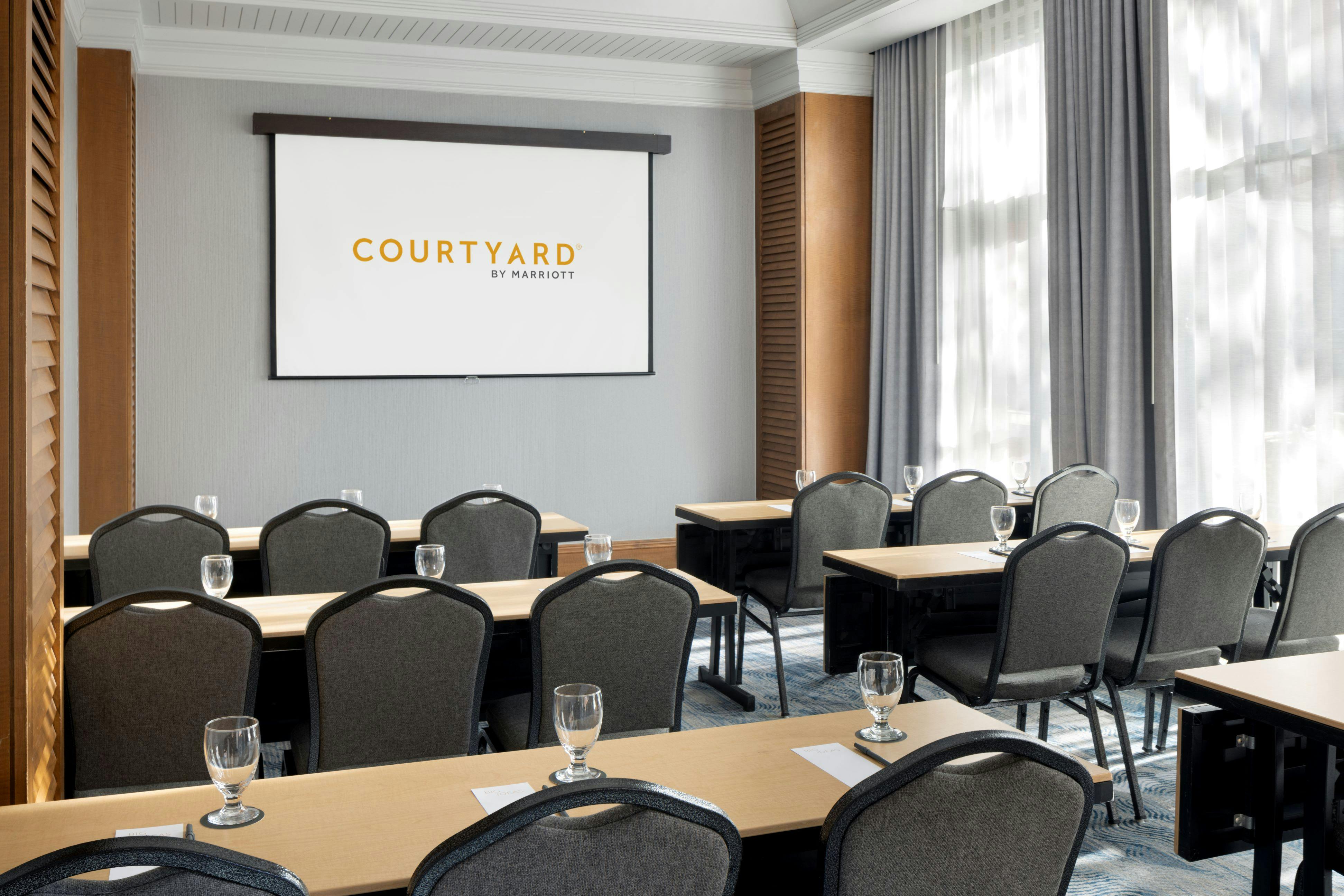 Garibaldi Conference Room, an event space at Courtyard by Marriott Chicago at Medical District / UIC