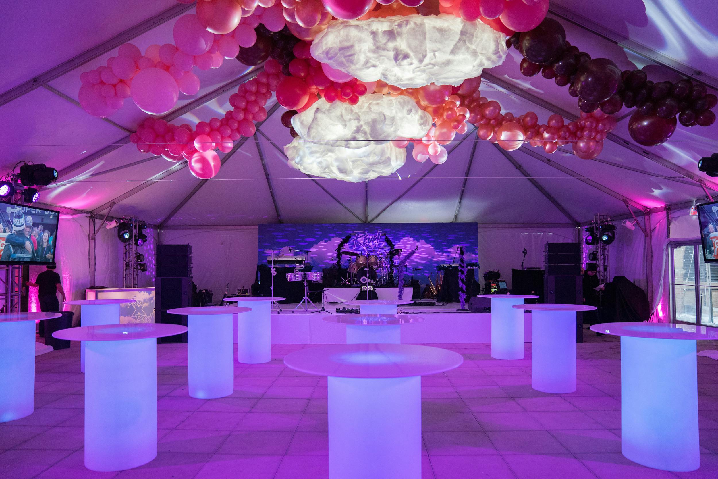 Corporate Event Decor & Floral Ideas | PartySlate