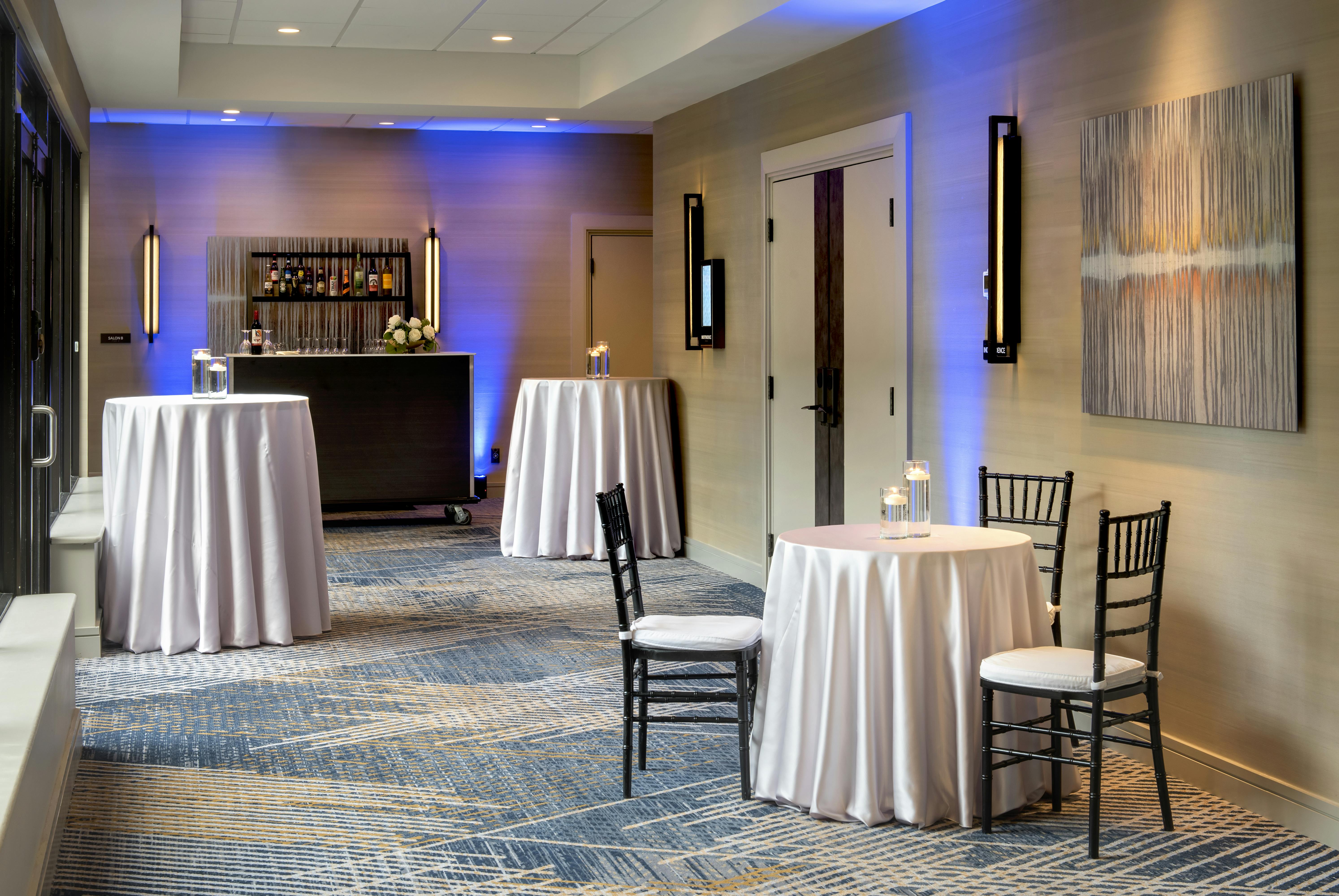 Foyer, Hotel event space at Boston Marriott Peabody