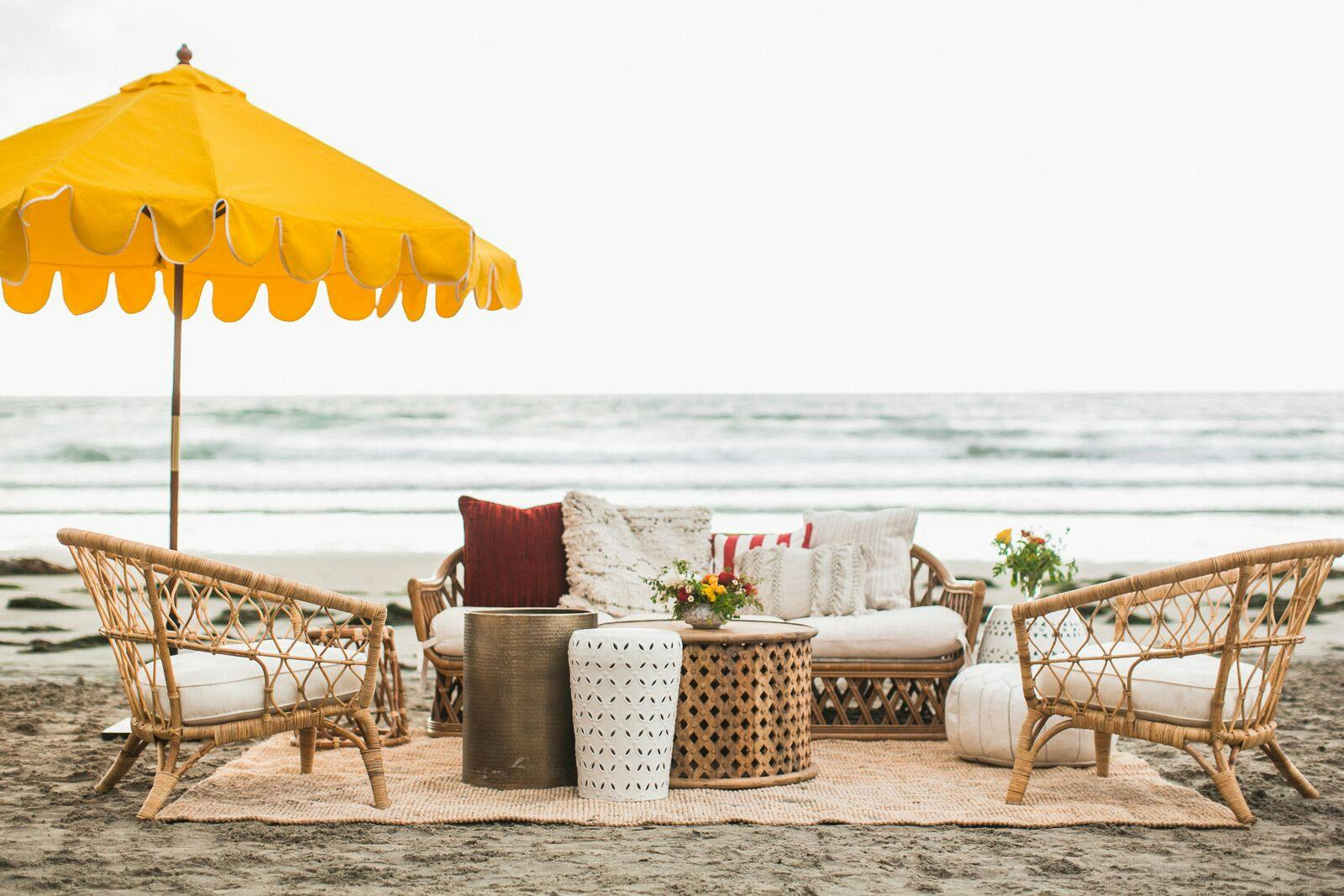 Corporate Event Lounge Seating Ideas posted by Amorology