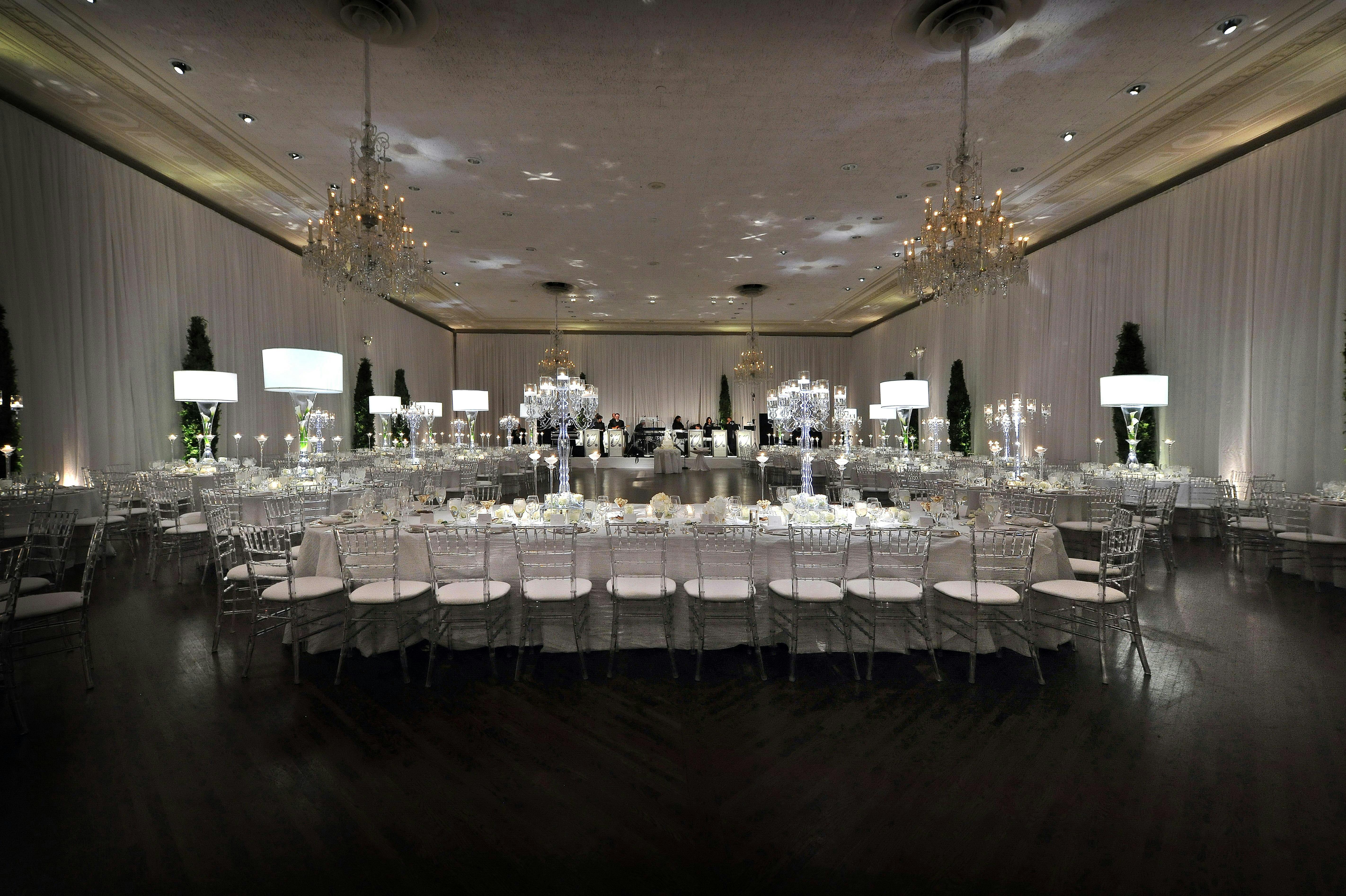 Randy Schuster And Ociates Modern Wedding At The Standard Club Photo Hosted By Partyslate