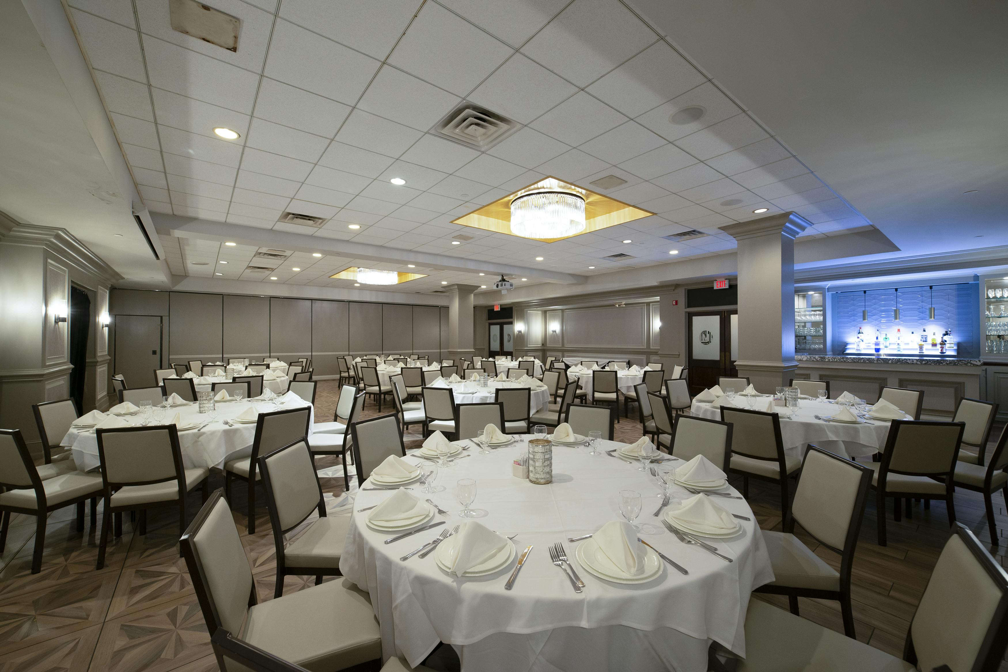 Barolo Room, an event space at Maggiano’s Little Italy Skokie at Westfield Old Orchard