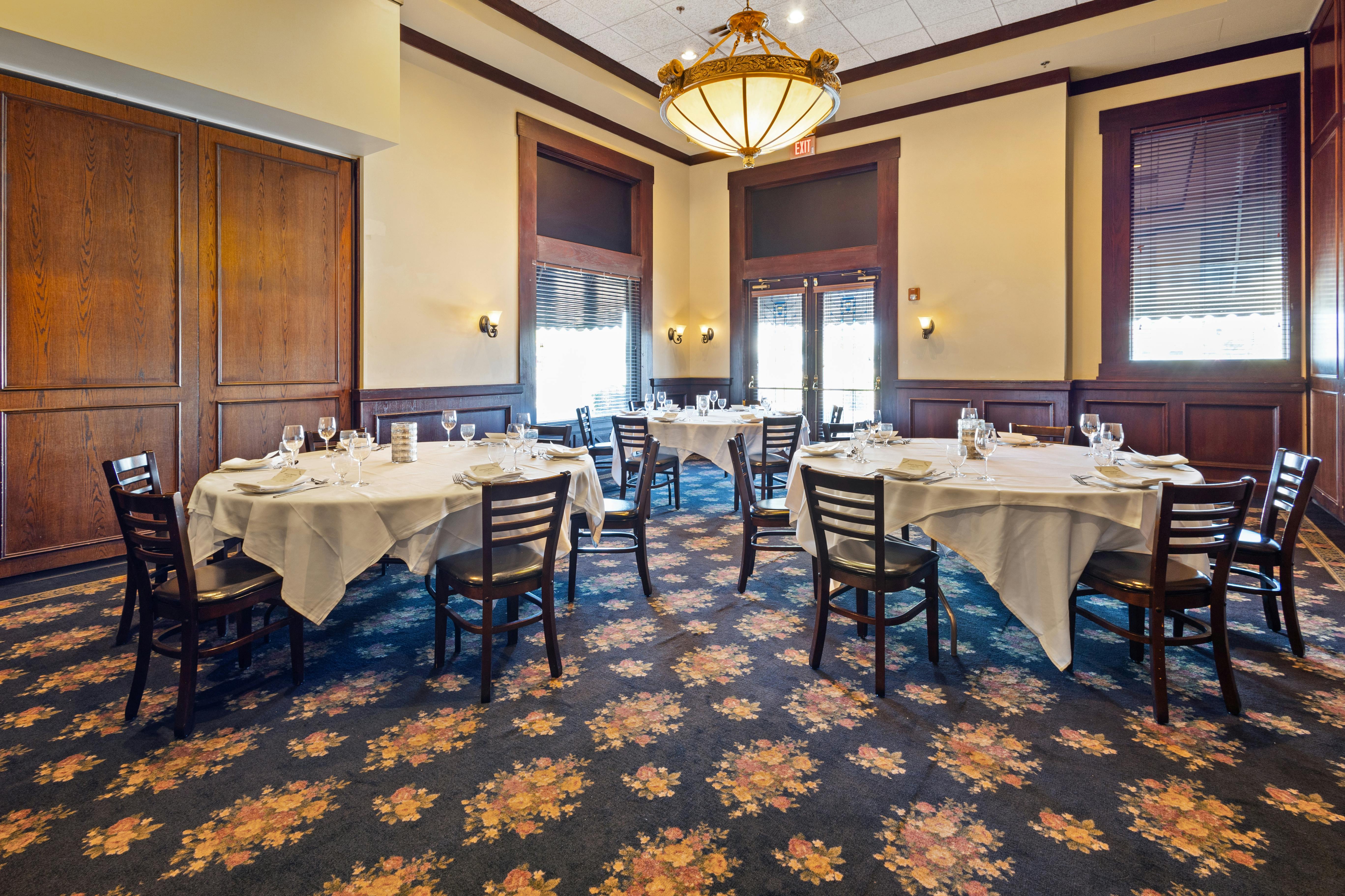 Milano Room, an event space at Maggiano’s Little Italy Scottsdale at The Promenade