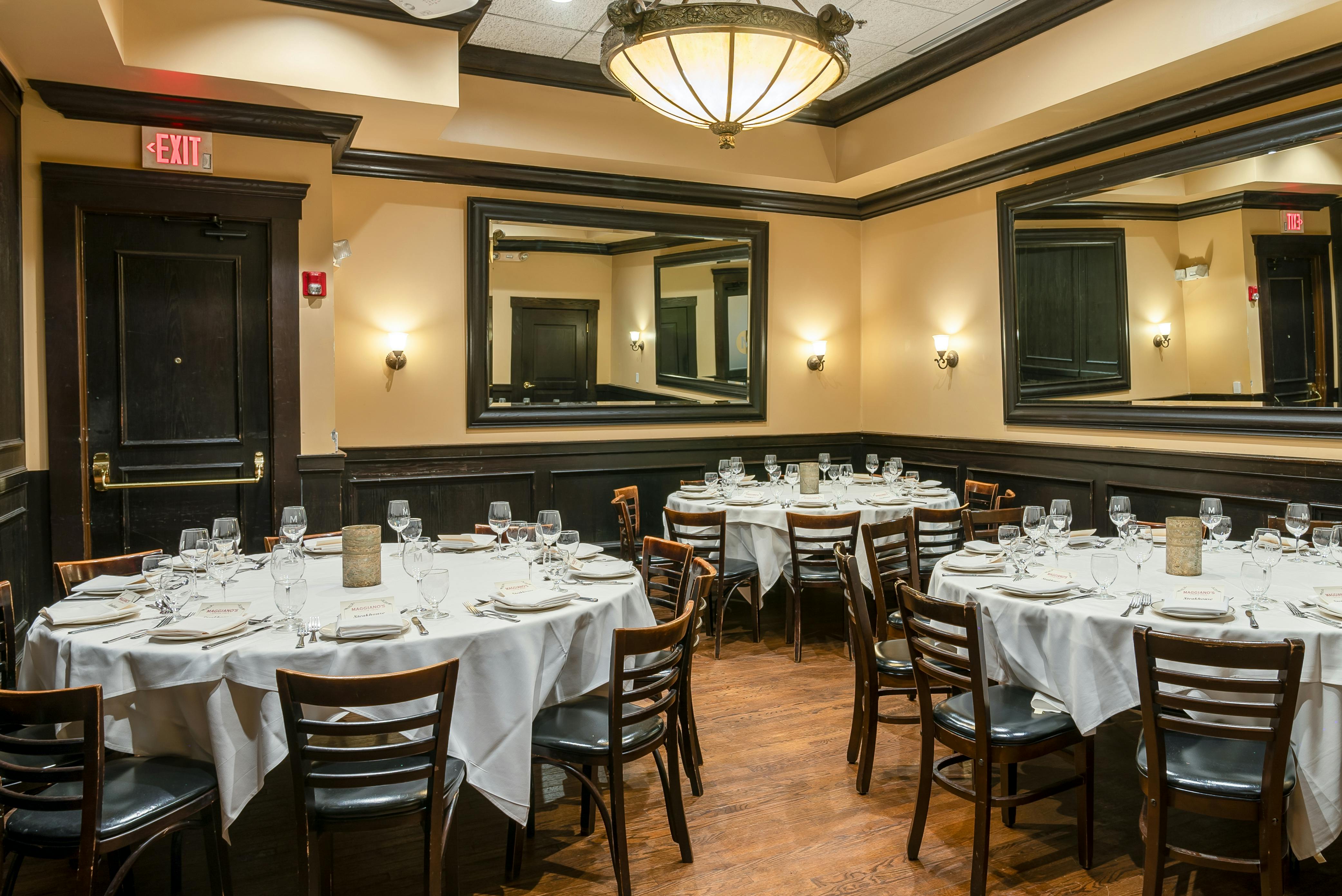 Antinori Room, an event space at Maggiano's Little Italy Nashville