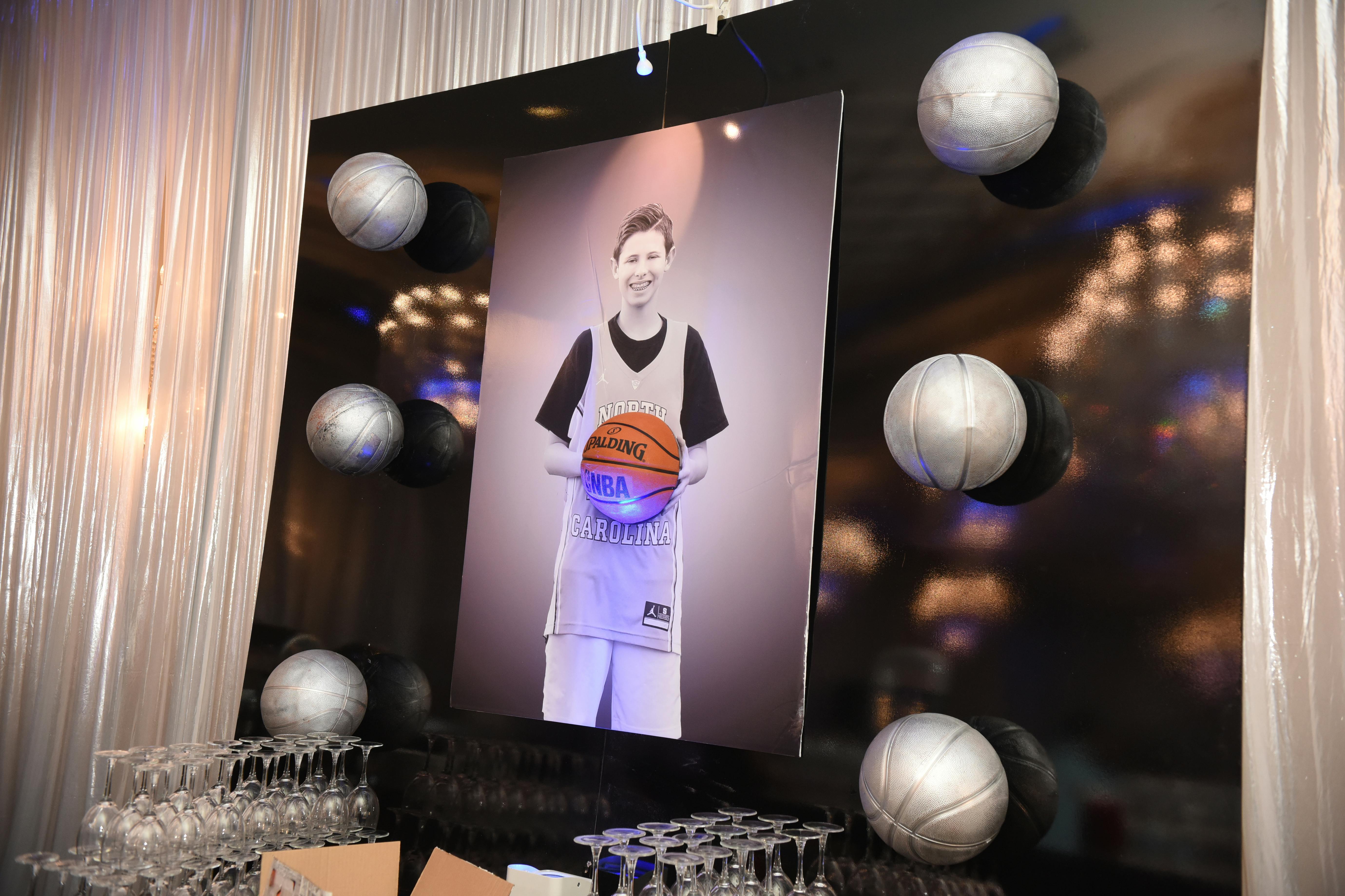 Basketball Bar Mitzvah Debbie S Designs PartySlate   Photo D868af55 Eec9 406e Adc5 73c13974511c.JPG