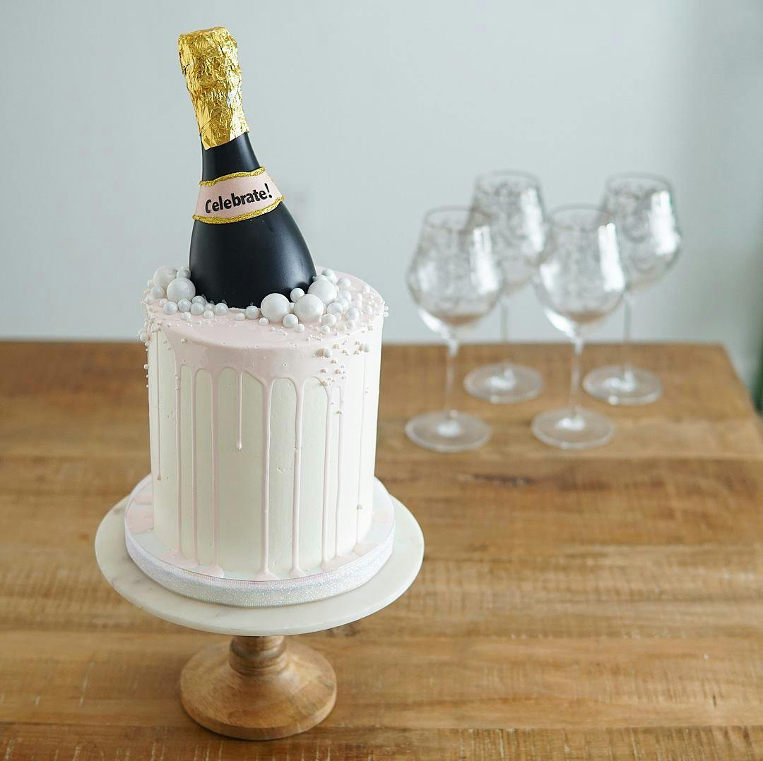 Juliana's Pastries & Cakes | Miami Bakery & Desserts | 146 ...