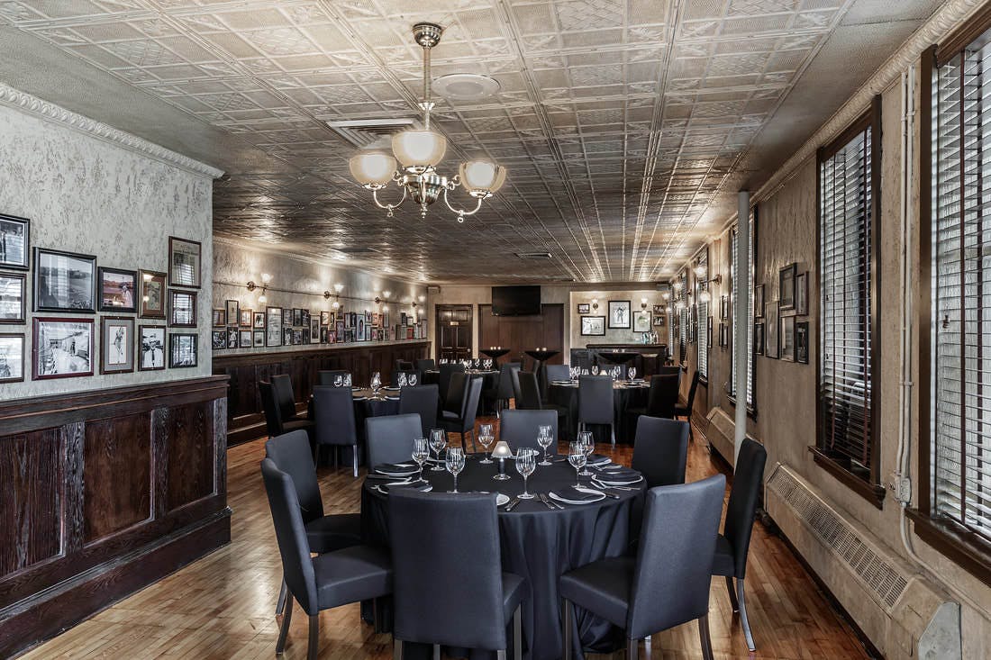 Harry Caray’s Italian Steakhouse River North MVP Suite PartySlate