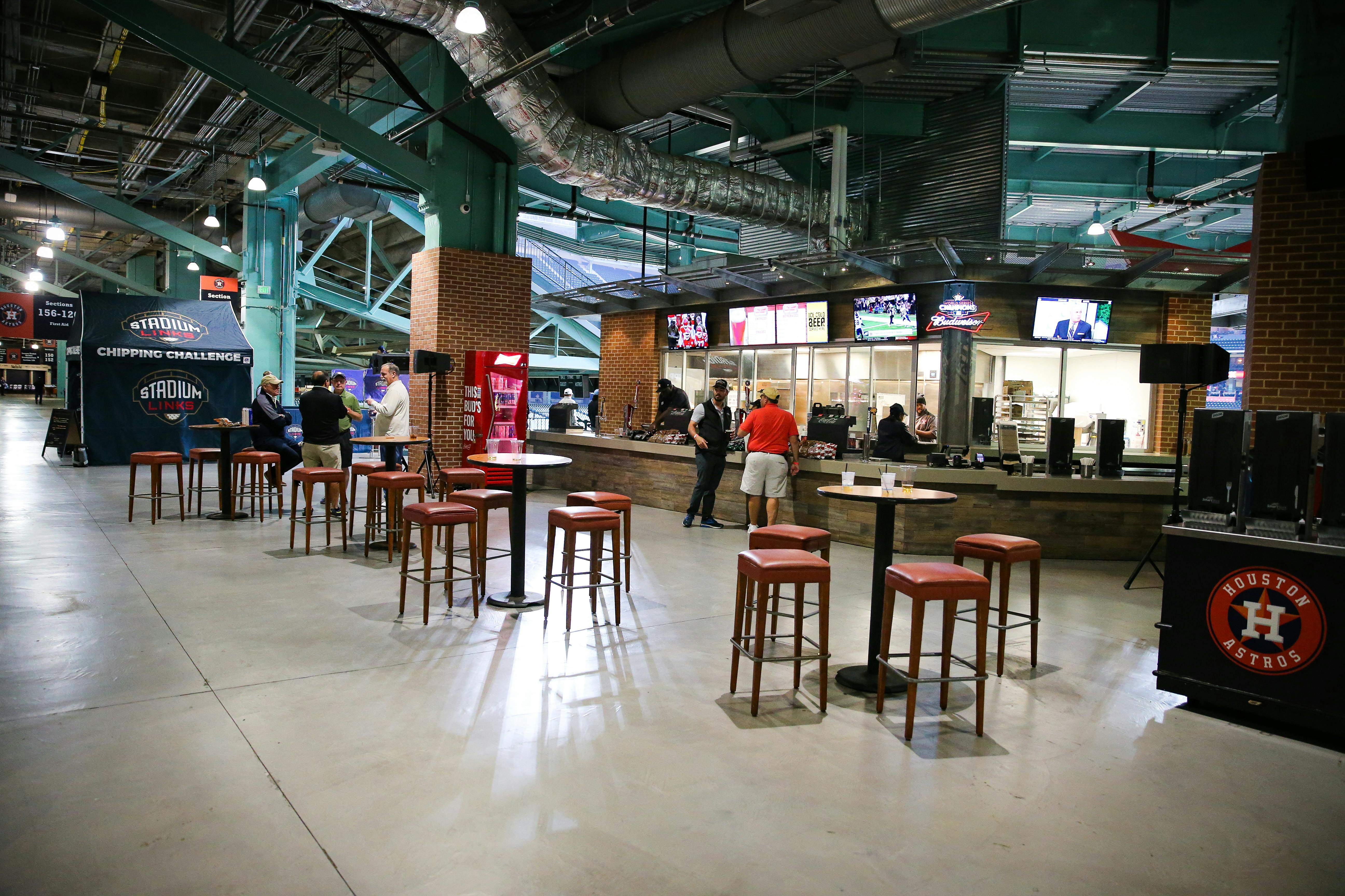 Fiesta del Sol on X: The @whitesox invite you to celebrate Cinco de Mayo  at the ballpark. The first 20,000 fans to enter the ballpark for the May 5  game will receive