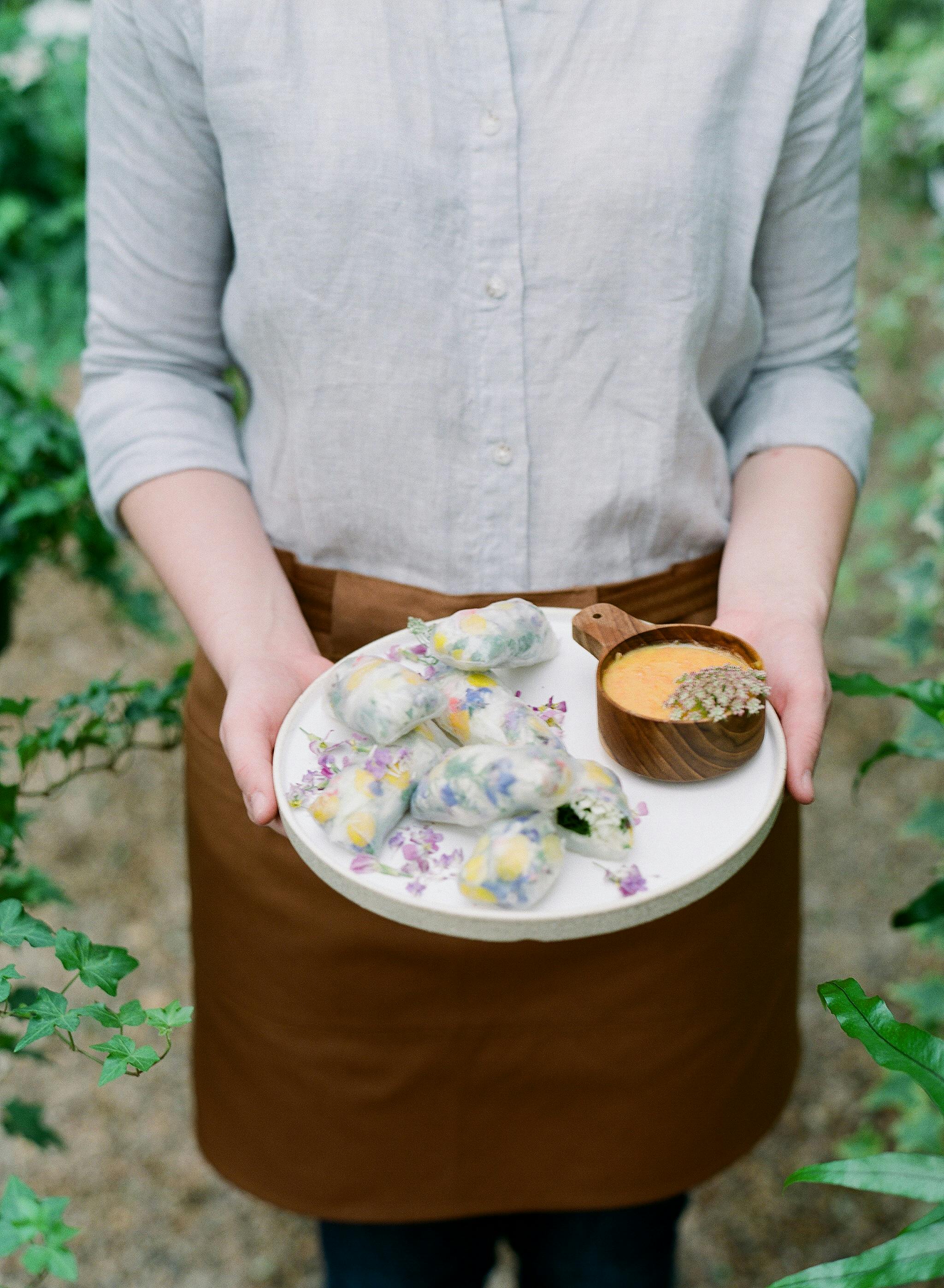 White and Green Intimate Luncheon The Kitchen For Exploring Foods