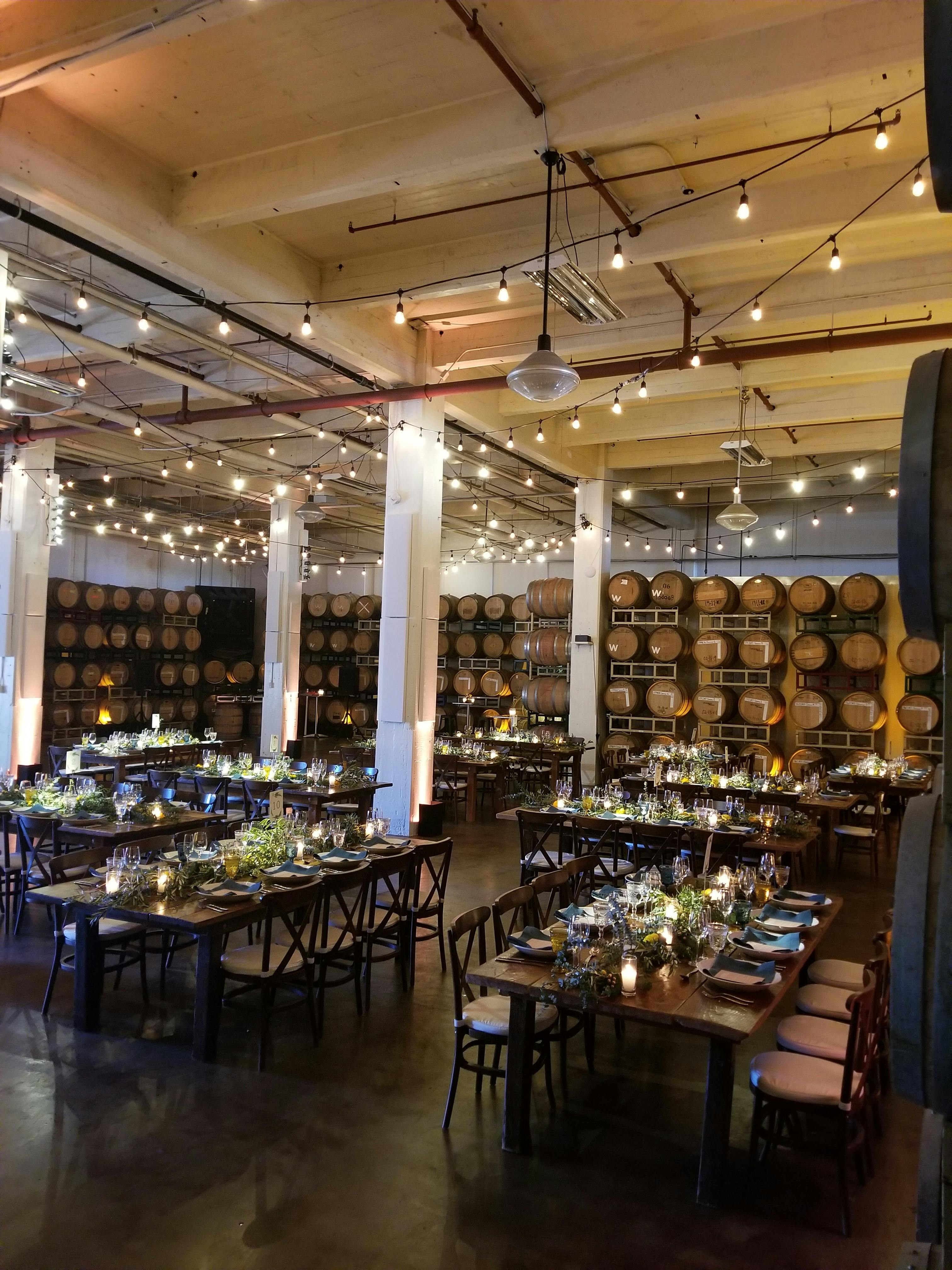 Dogpatch wineworks wedding | Beachweddingtips.com