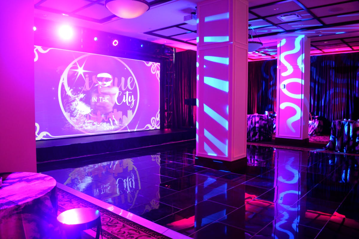 Corporate Event Stage & Backdrop Ideas | PartySlate