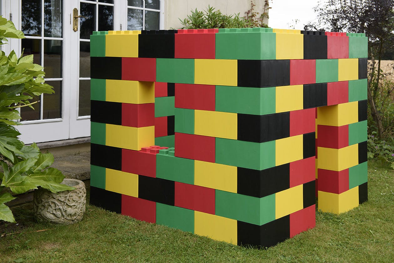 Everblock Systems Llc Rasta House Partyslate