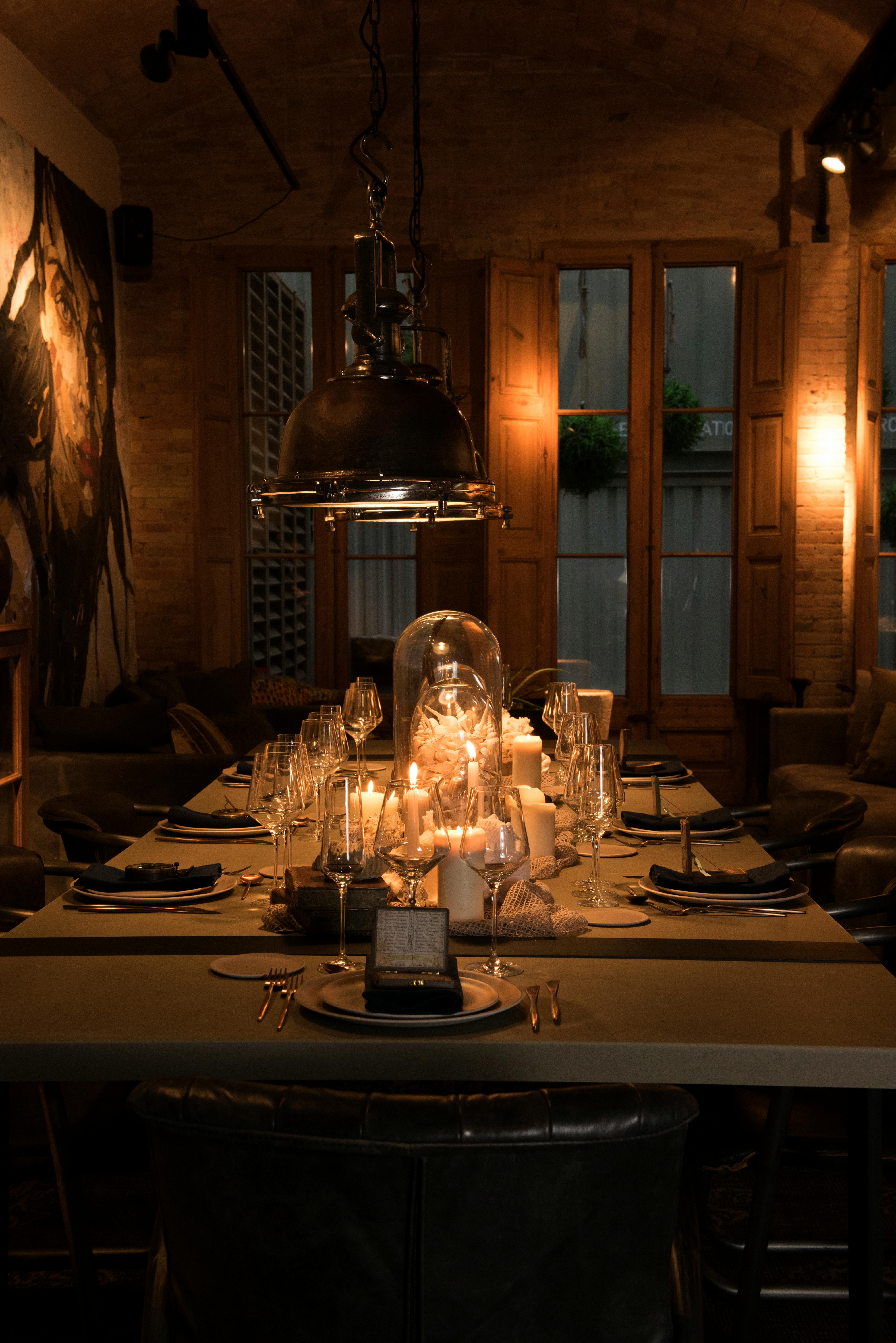 Featured photo from Gentlemen’s cabinet dinner party