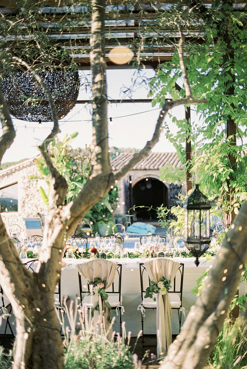 Wedding Lighting Ideas posted by Cabinet Bleu