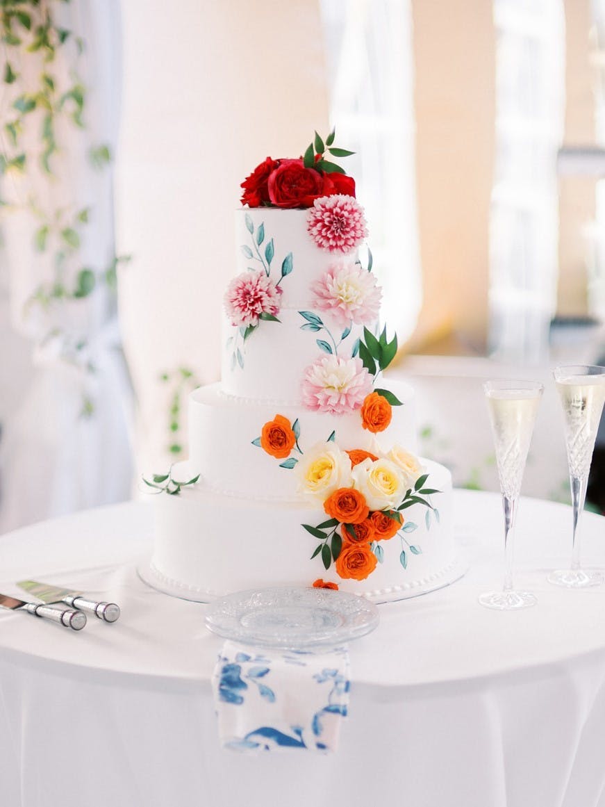 Wedding Cake Ideas posted by A Charming Fête