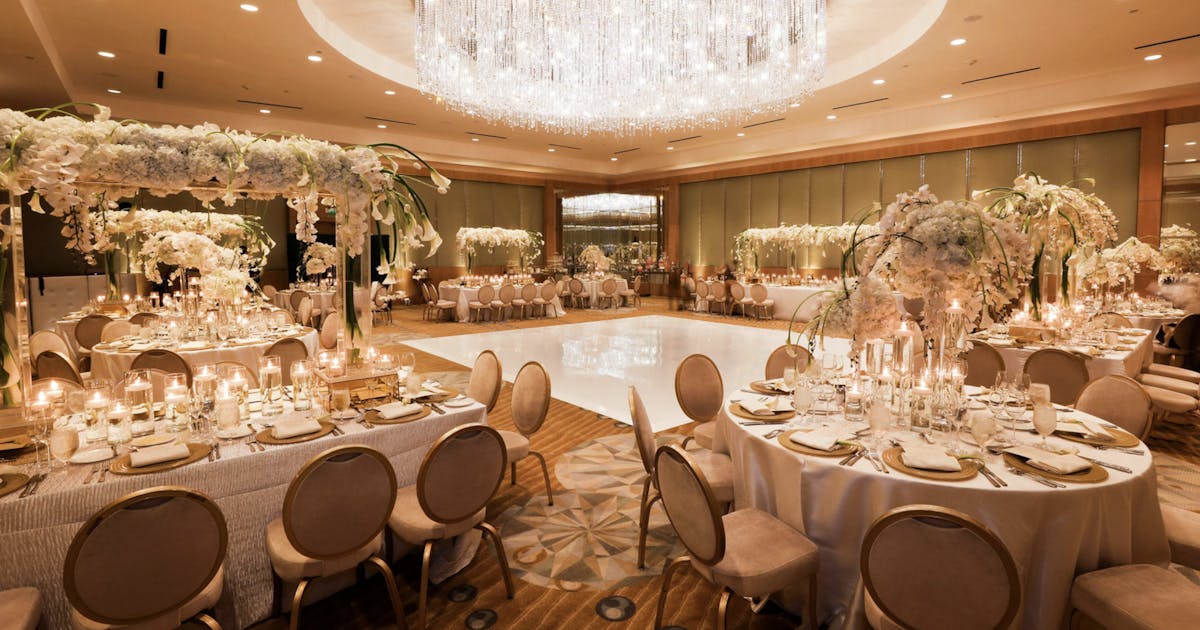 Extravegant Pink & White Wedding at The RitzCarlton, Fort Lauderdale