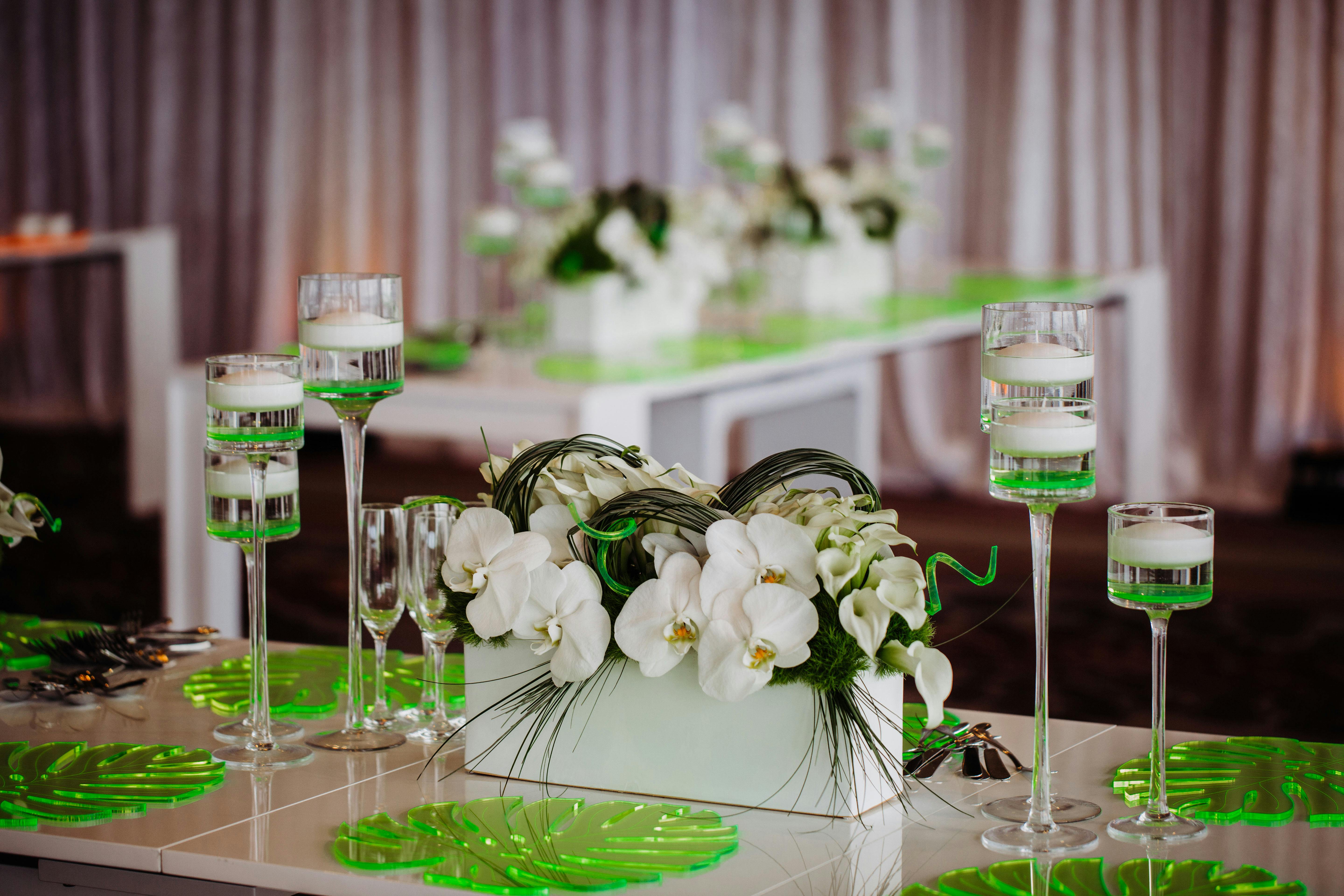 Featured photo from Neon Chic Wedding