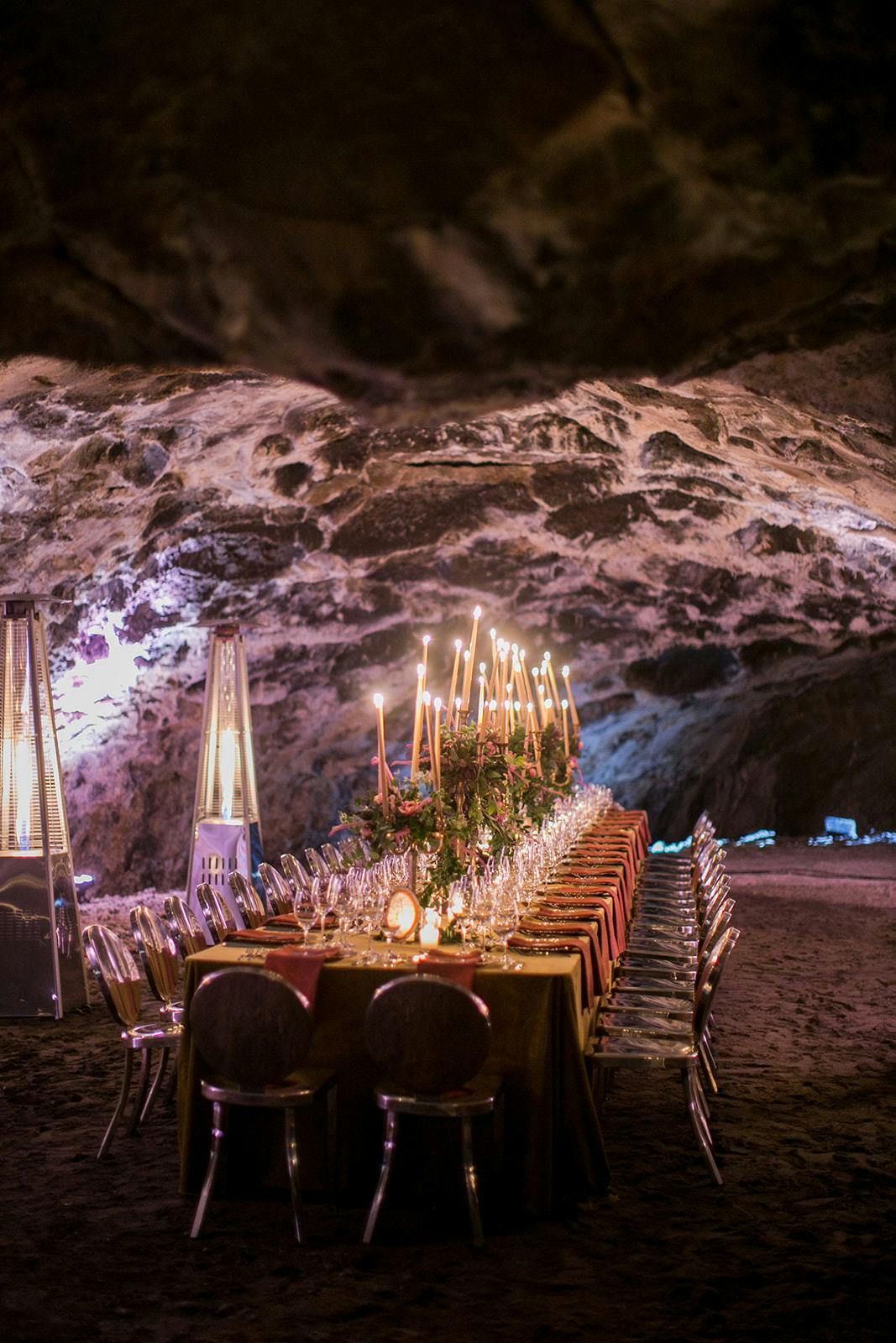 events-by-mint-exquisite-cave-dinner-at-the-pronghorn-resort-in-bend