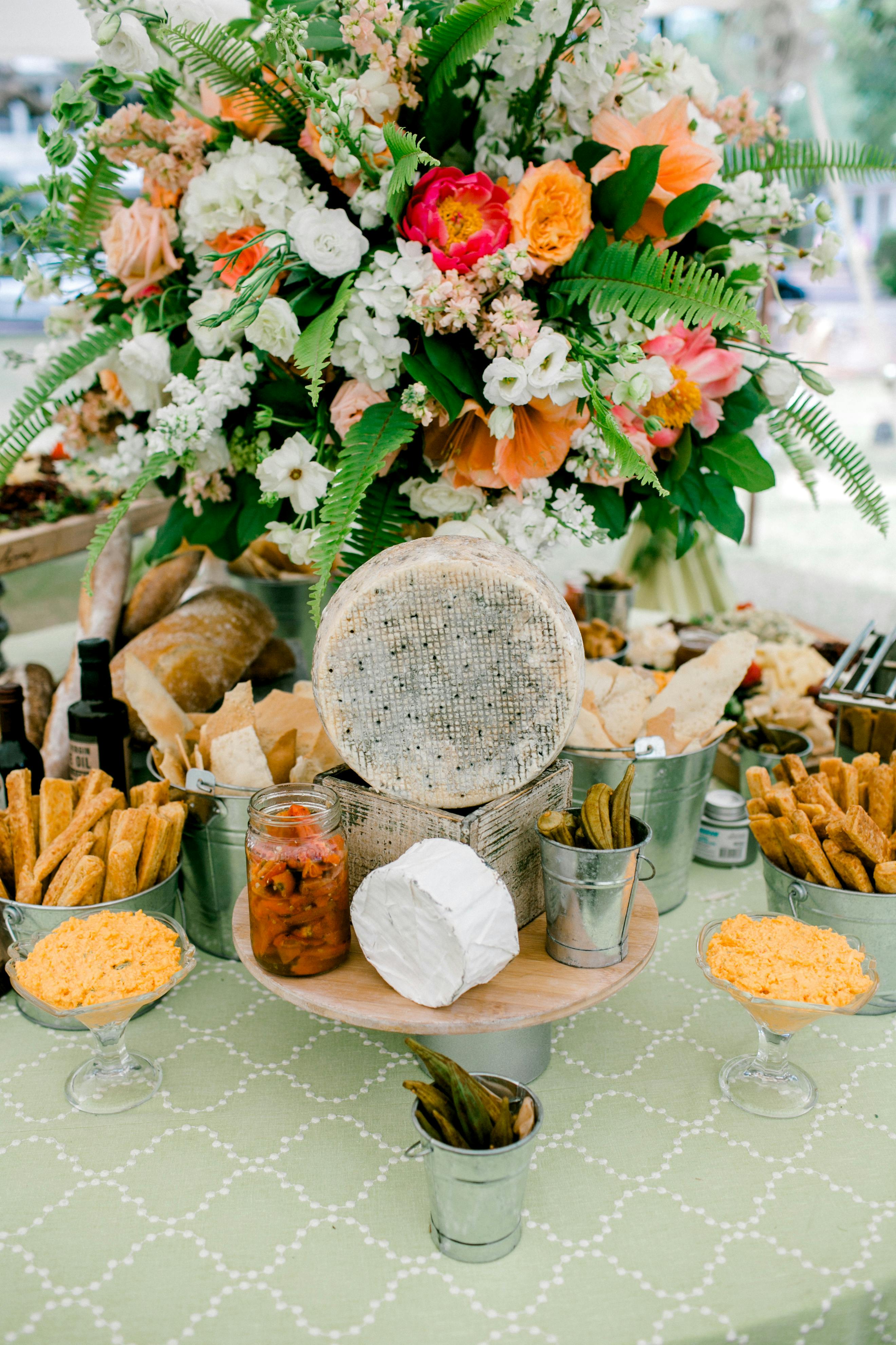 Wedding Food Ideas posted by Jennings King Photography
