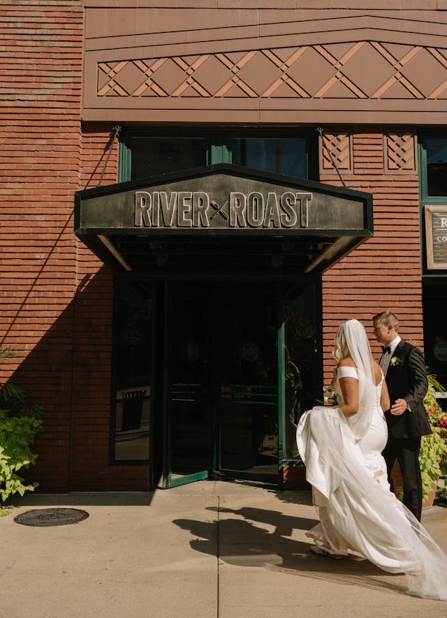 Featured photo from Alli & Dan: City Chic Wedding