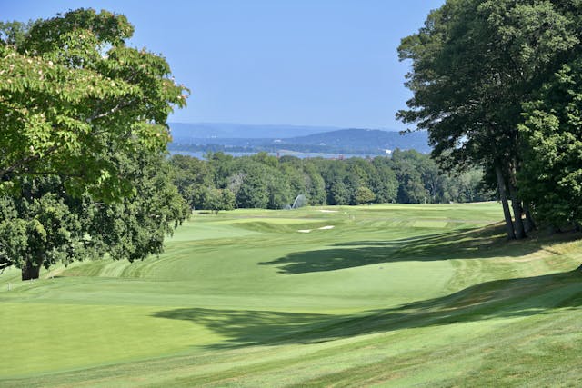 Featured photo from Experience Inspiration at the Birdies for Bigs & Littles NYC Mentoring Golf Outing