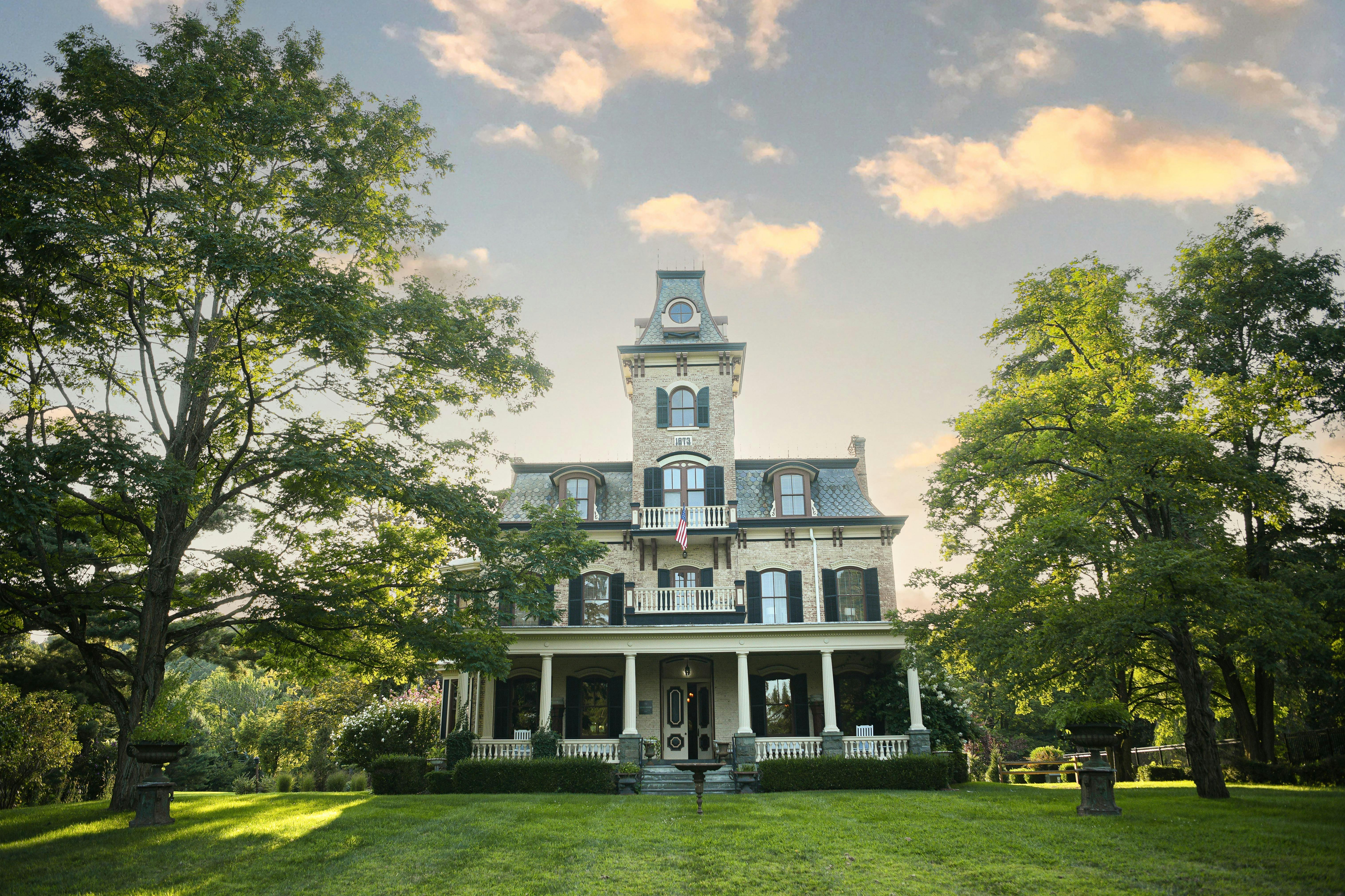 Edgewood Lawn + Porch, an event space at Hutton Brickyards