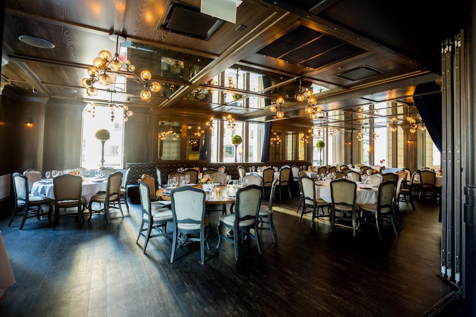 50 Corporate Holiday Party Venues for Your Chicago Event - PartySlate